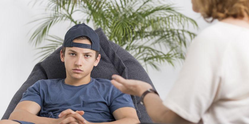 ¿Tienes un adolescente conflictivo? Te enseñamos como manejarlo
